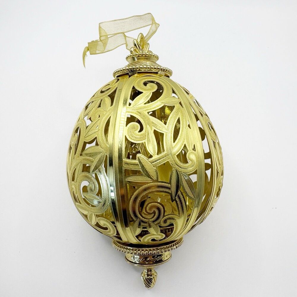 Hallmark Keepsake 2004 Hidden Wishes Gold Christmas Tree Ornament Club Exclusive